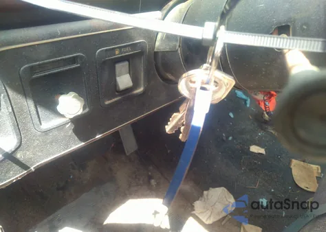 1988 Ford F150 z USA, uszkodzony, nr VIN 1FTDF15N2JNB47001